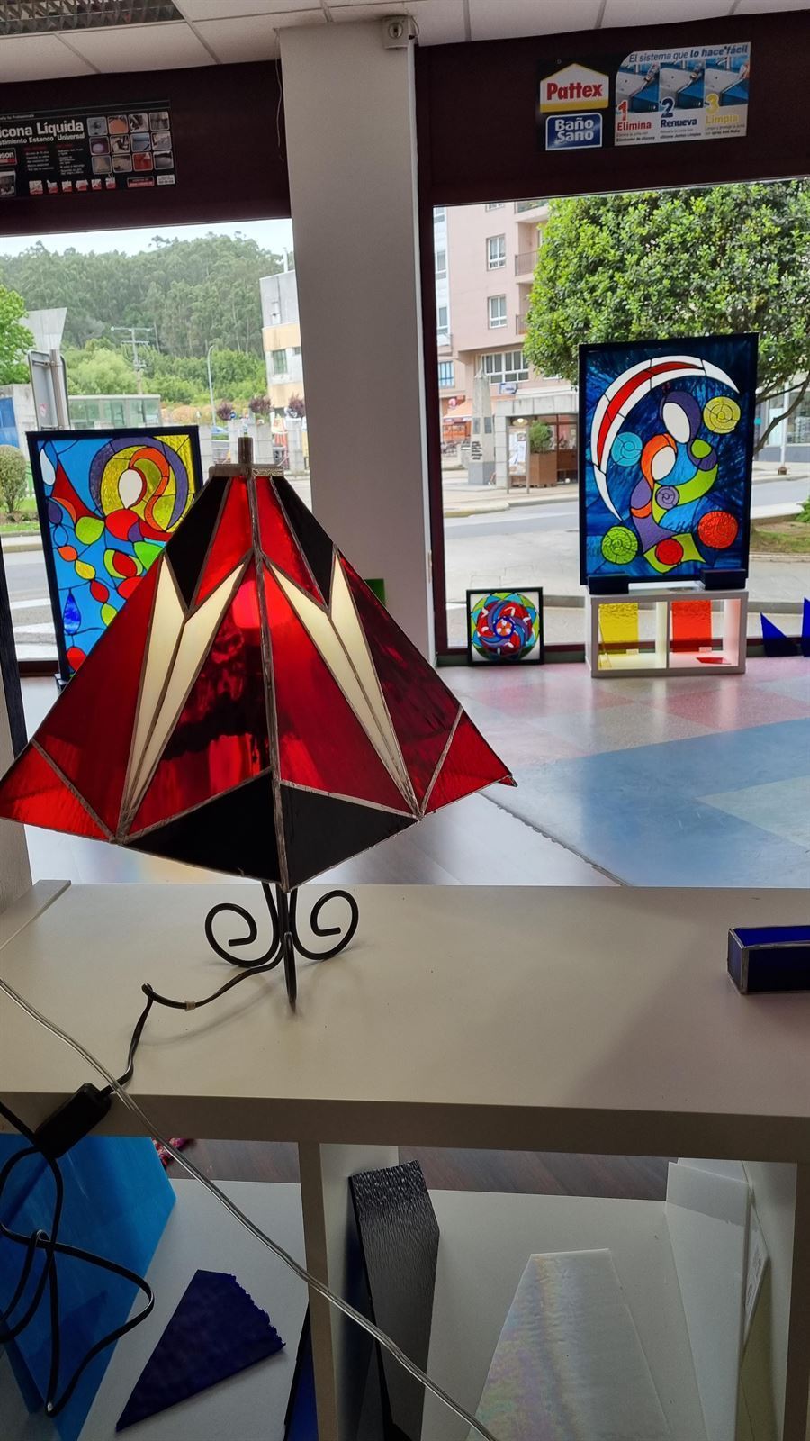 Lámpara - de mesa - Imagen 2